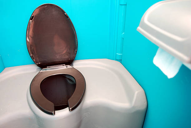 Best Portable restroom trailer rental  in Graysville, TN